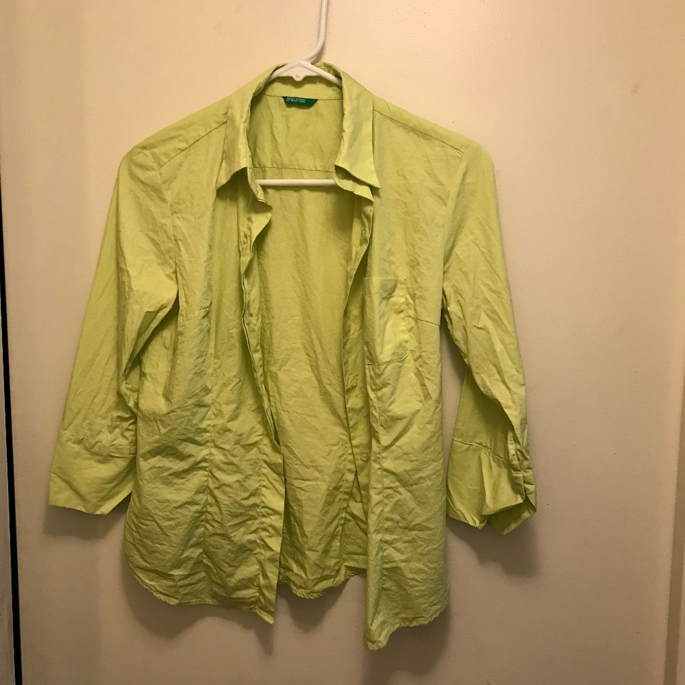Benneton lime green shirt